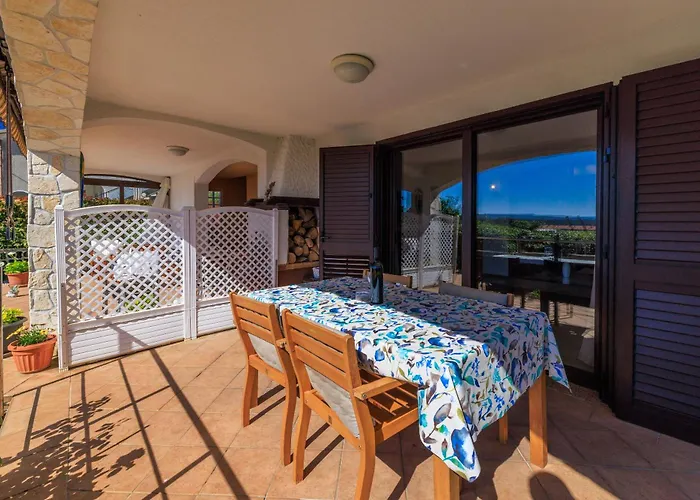 Διαμέρισμα Dani *